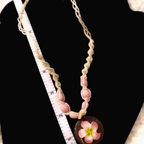 Nwot Pink Hawaiian Lei Flower Beach Necklace🌺 - Picture 5 of 6
